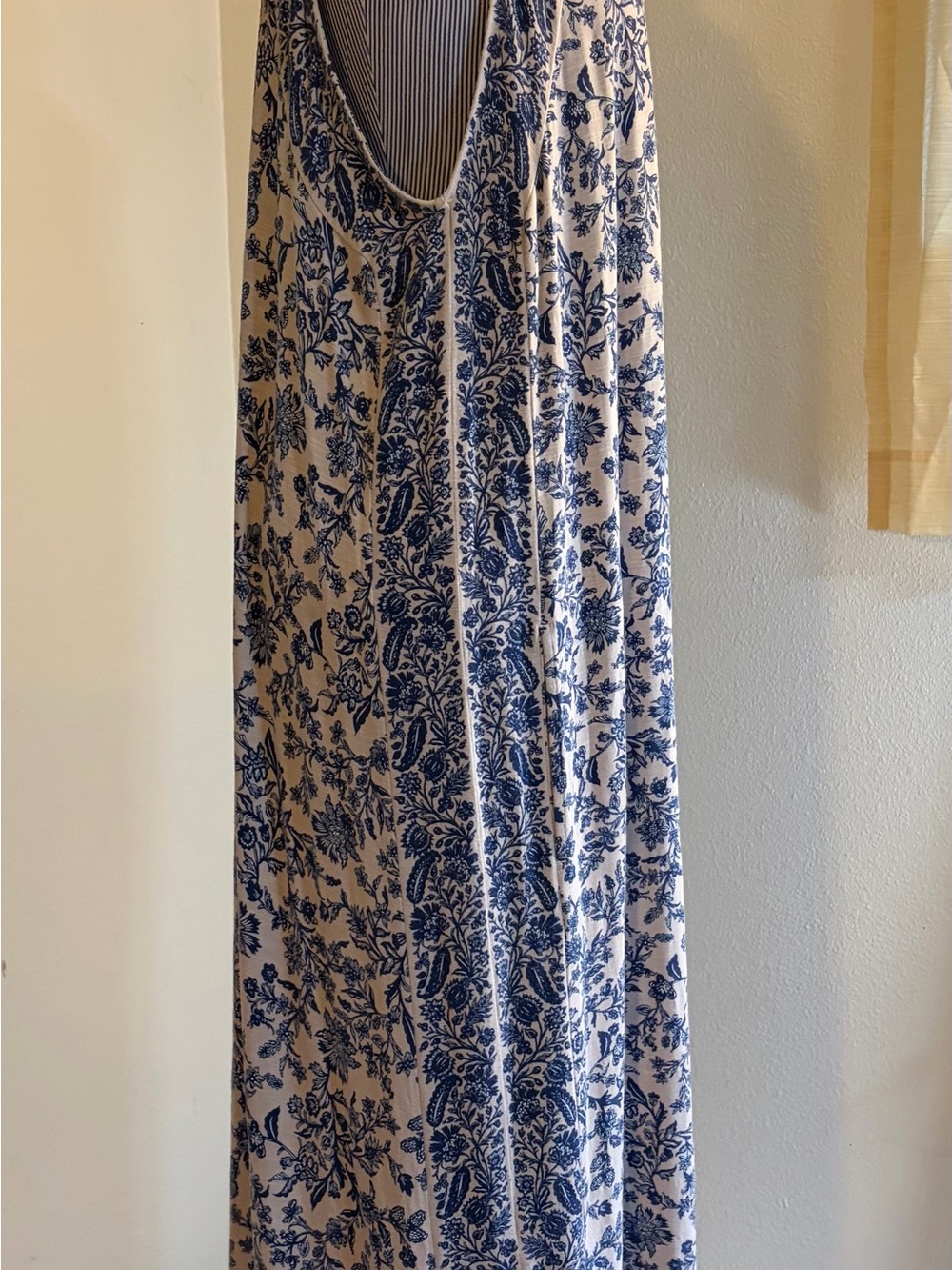 J. Jill Navy Floral Print on Blush V-Neck Top - Picture 4 of 9